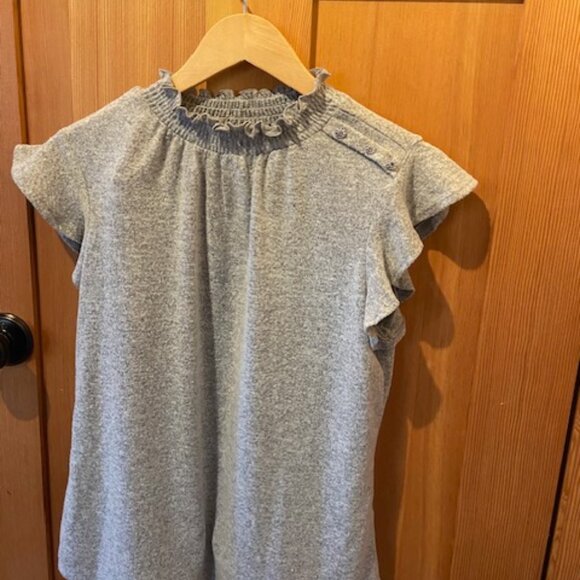 Adrienne Vittadini soft gray sweater mock neck ruffle cap sleeve womens size M - Picture 1 of 6
